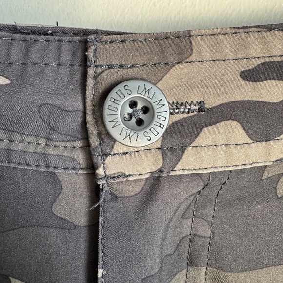 MICROS‎ Boy's 10 Army Camo Lightweight Performance Shorts Casual Outdoor - Picture 2 of 13